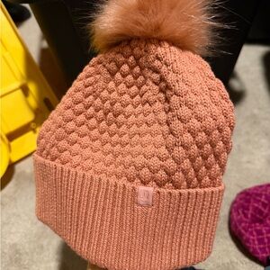 SOLD Lululemon merino Wool Knitted Beanie with Pom Pom - Pink/orange peach 🍑